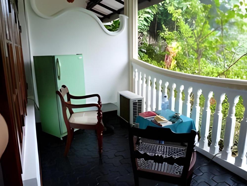 hotel susantha garden