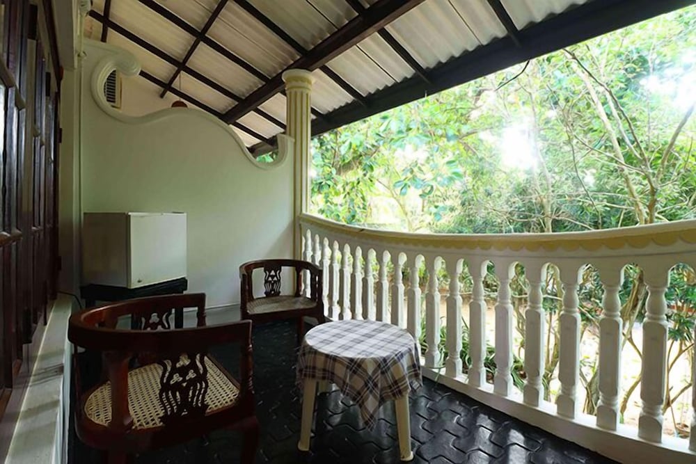 hotel susantha garden