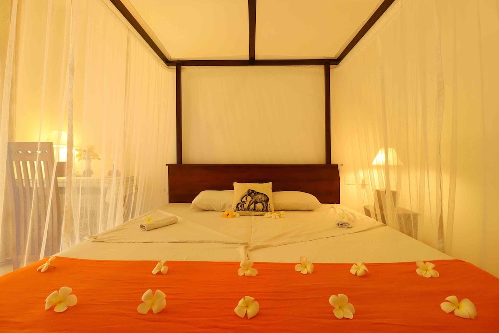 hotel susantha garden