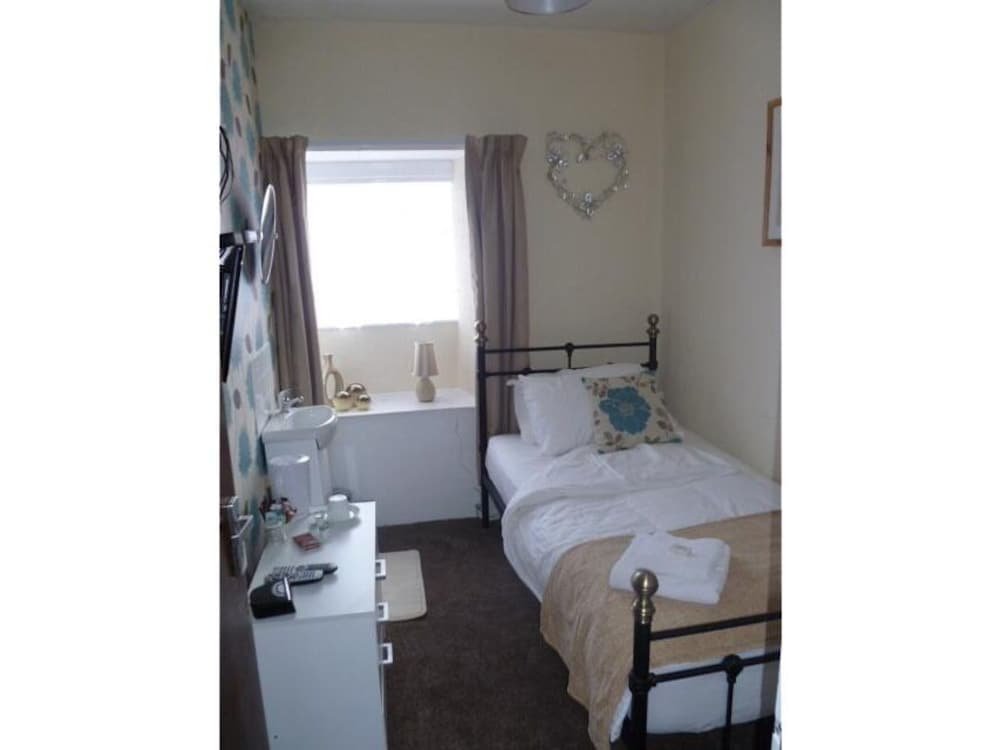 Belle Vue Hotel,Llanwrtyd Wells>>Llangammarch Wells,3 star