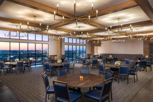 hotel avail rogers tapestry collection by hilton