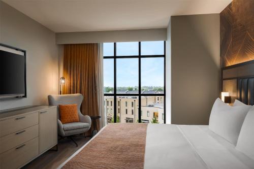 hotel avail rogers tapestry collection by hilton