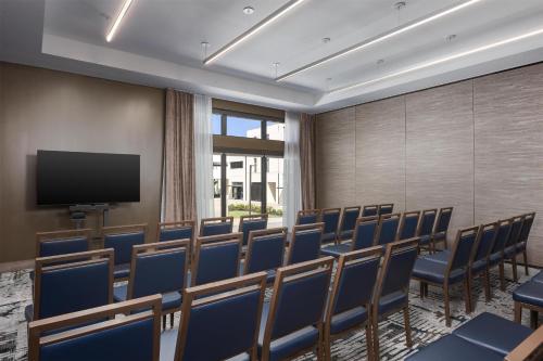 hotel avail rogers tapestry collection by hilton