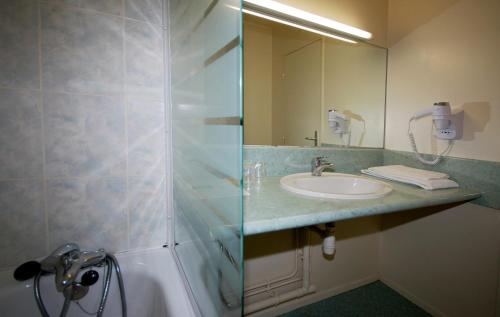 as hotel orleans nord artenay