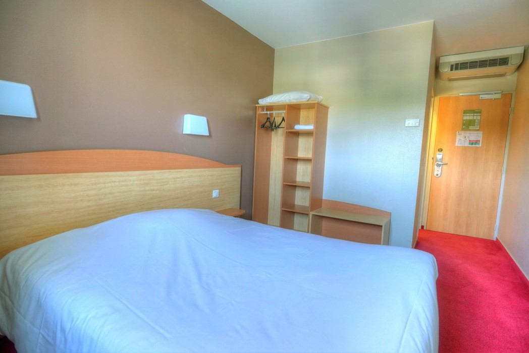 bandb hotel saint etienne monthieu