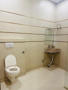 roomshala 152 hotel sukoon