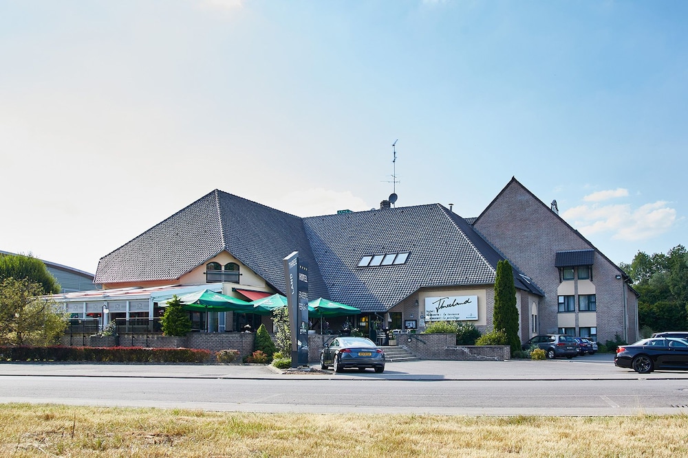threeland hotel