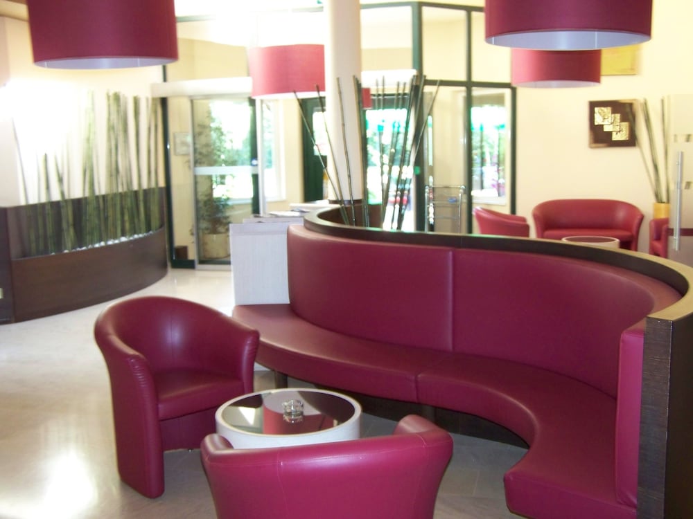 threeland hotel