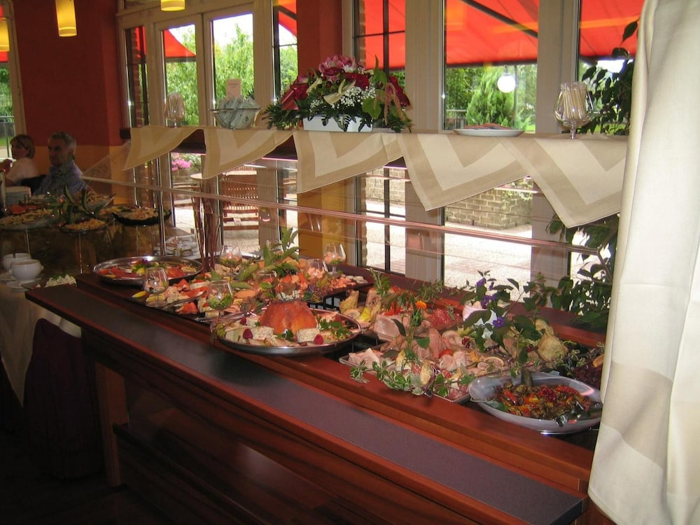 threeland hotel