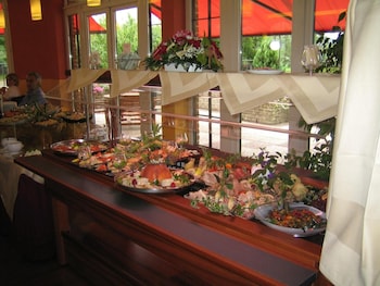 threeland hotel