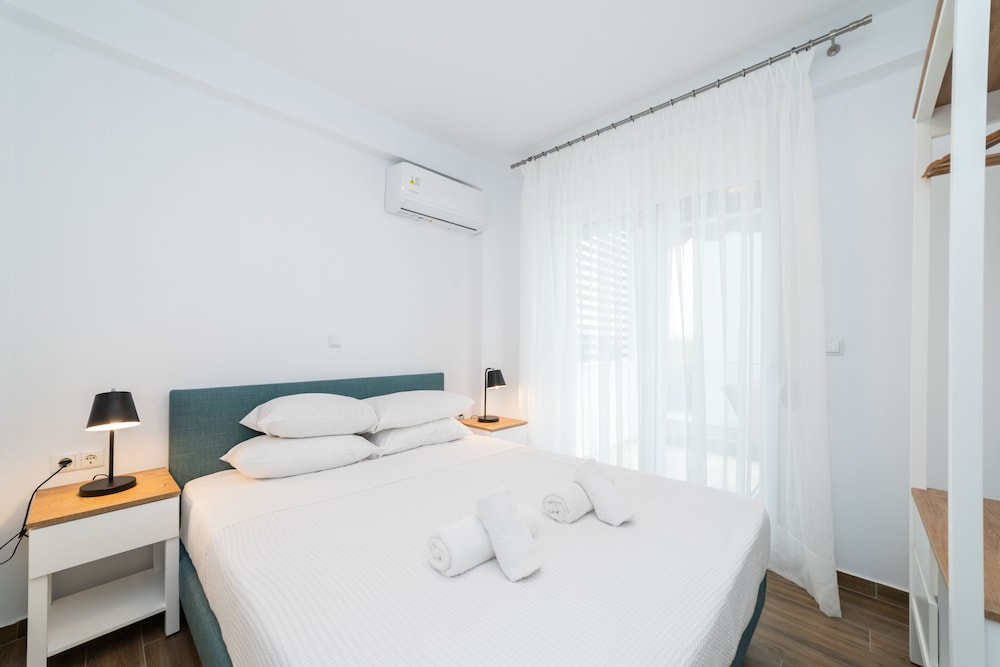 roxani residential complex