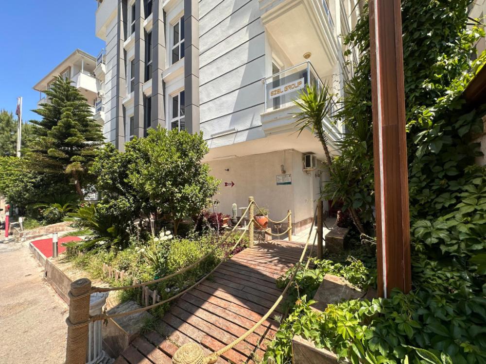 royal ezel hotel