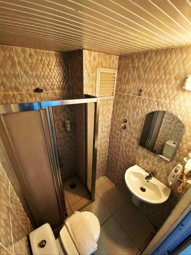 royal ezel hotel