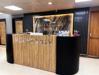 royal ezel hotel