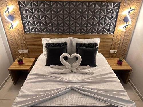 royal ezel hotel