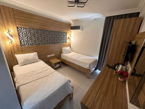 royal ezel hotel