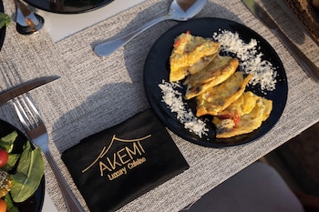 royal great pyramid inn