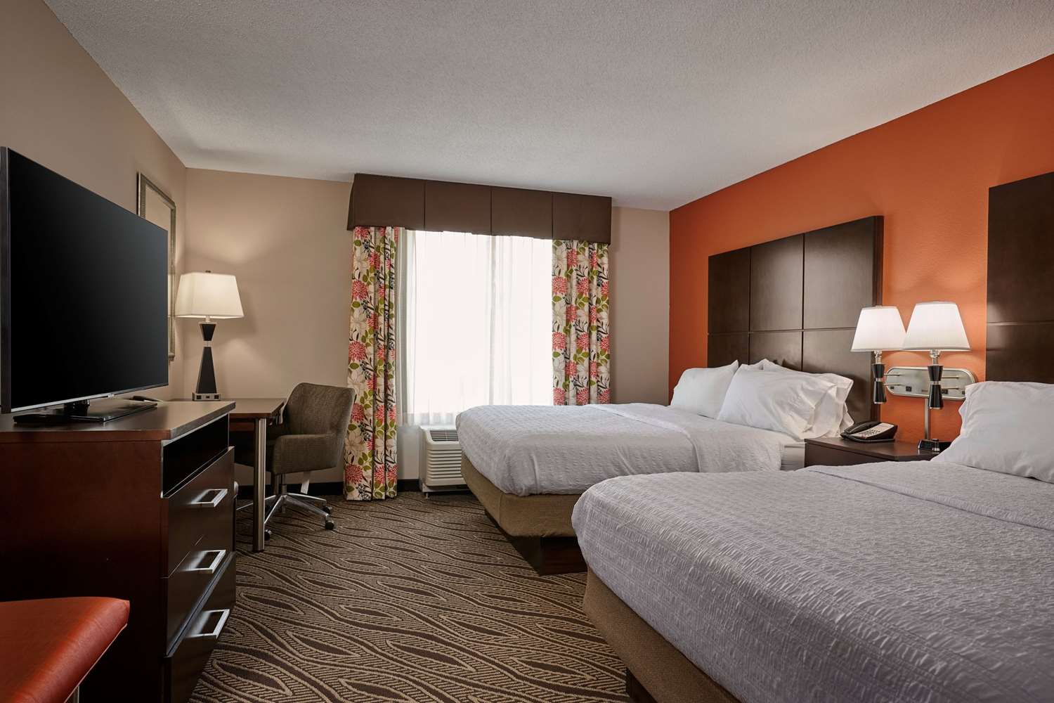hampton inn evansville airport