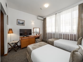 garni hotel le petit piaf