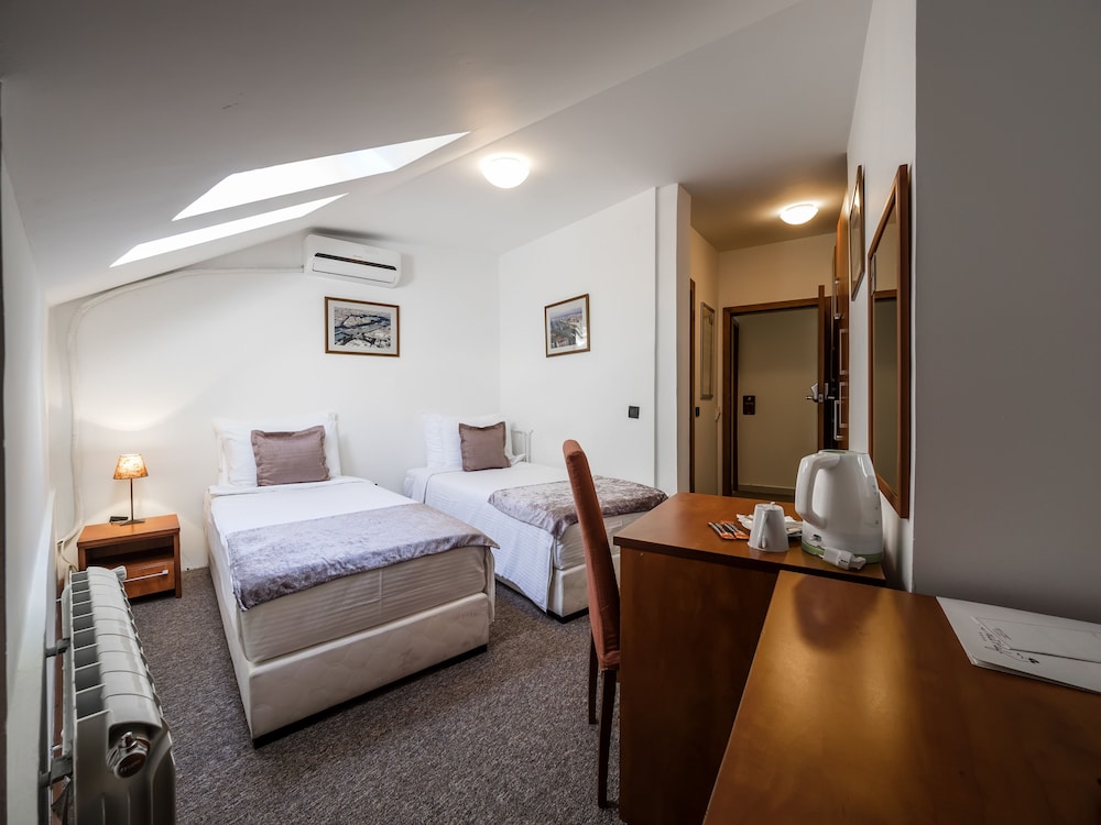 garni hotel le petit piaf