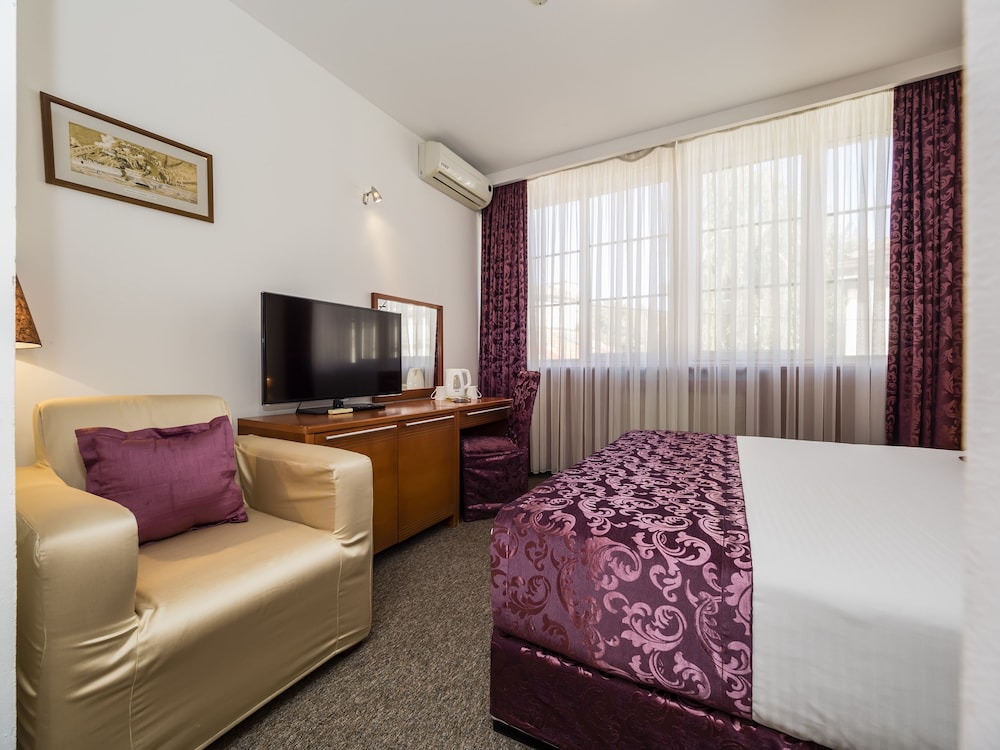 garni hotel le petit piaf