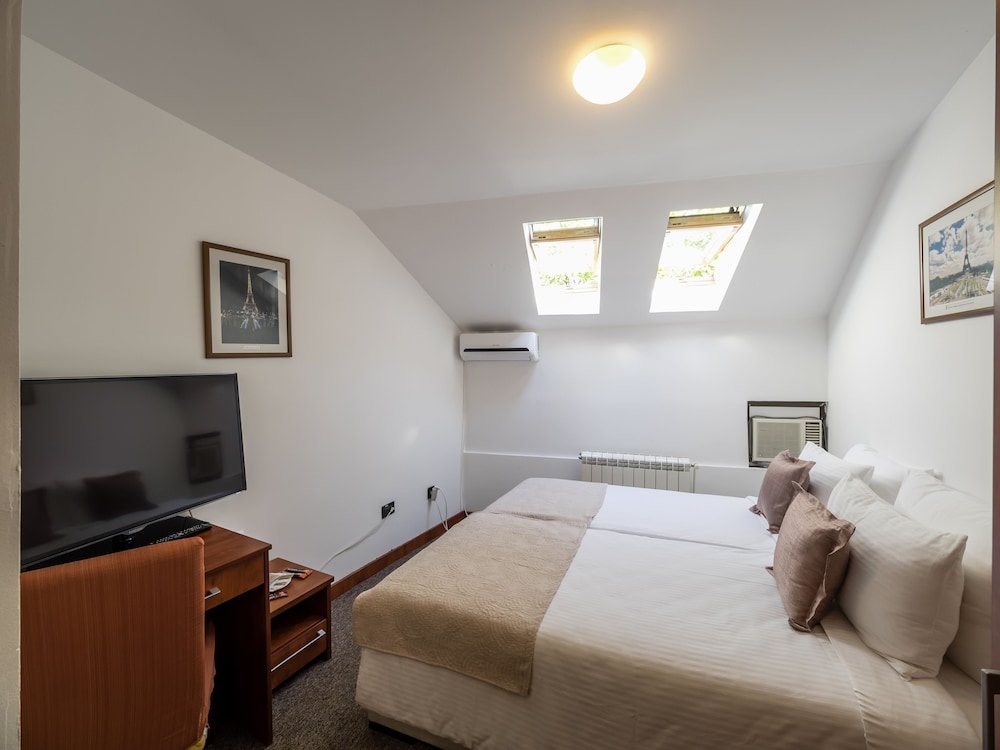 garni hotel le petit piaf