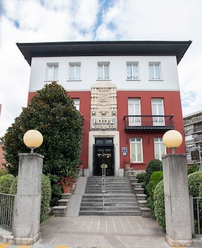Mondragon Hotela,Bilbao>>Aretxabaleta,3 star