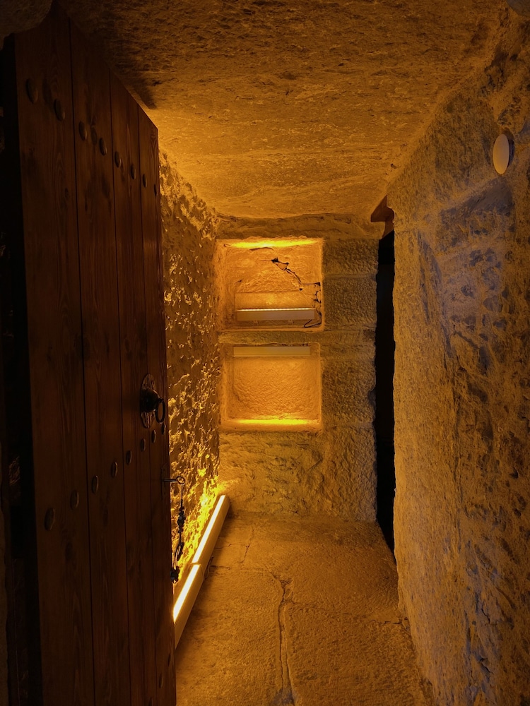 saffronia 1900 boutique hotel