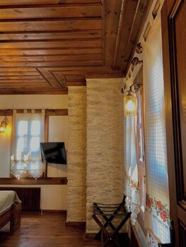 saffronia 1900 boutique hotel