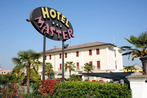 hotel master