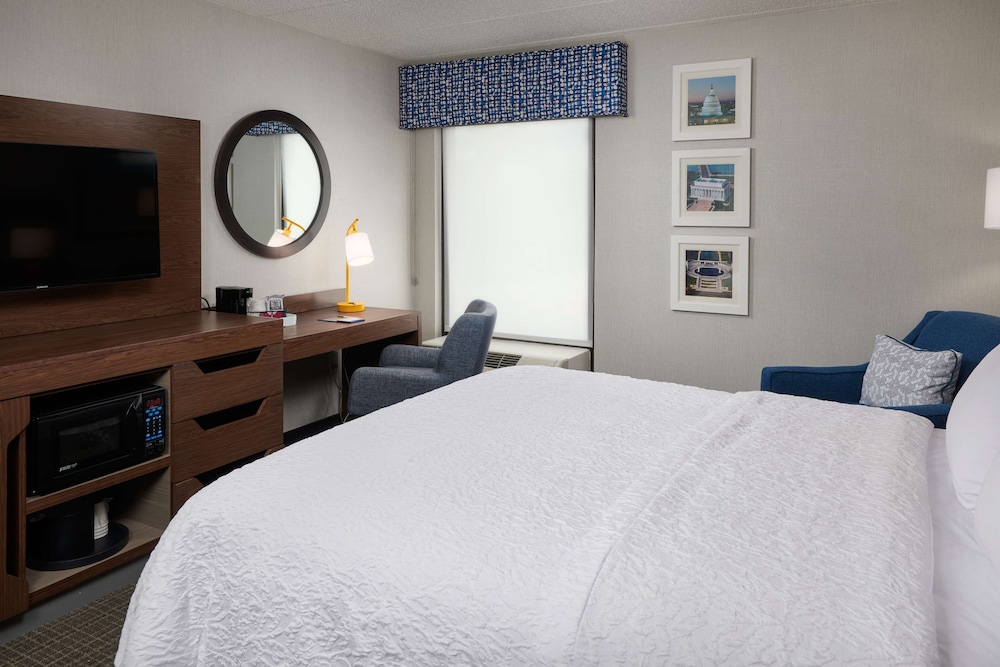 hampton inn fairfax city