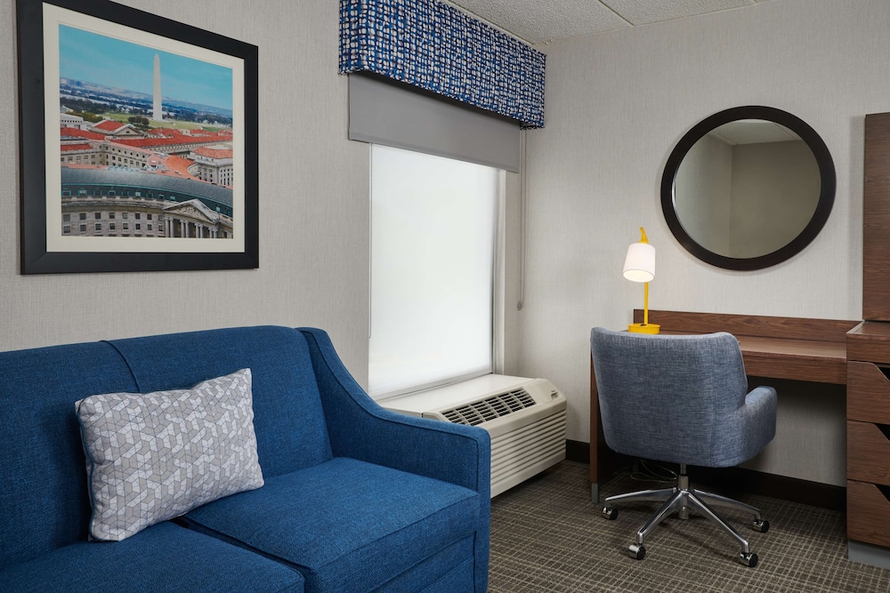 hampton inn fairfax city