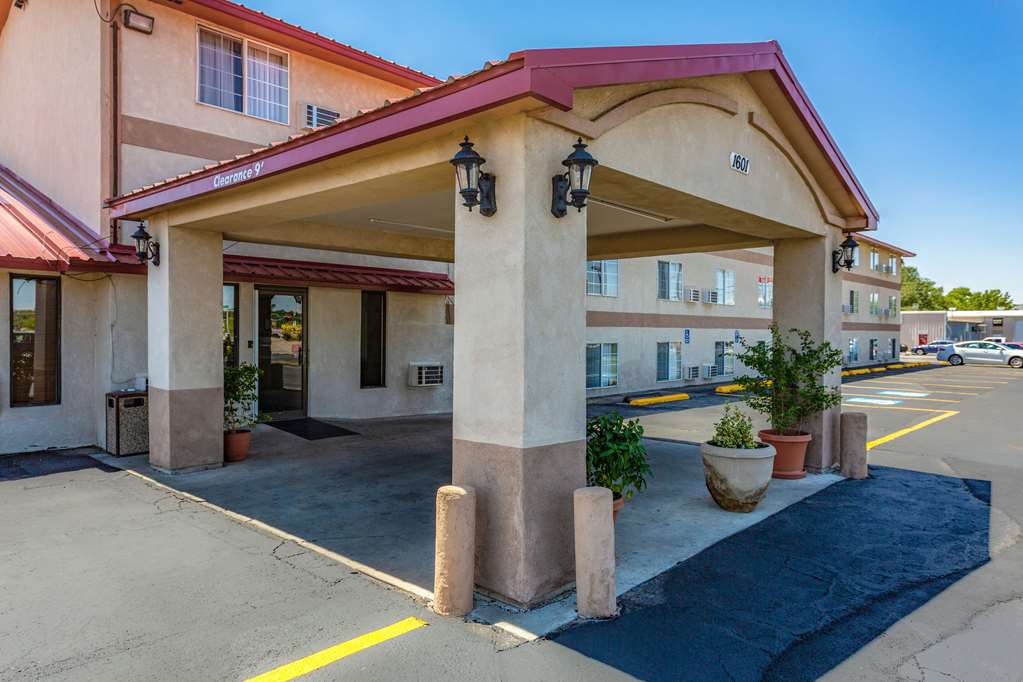 rodeway inn farmington