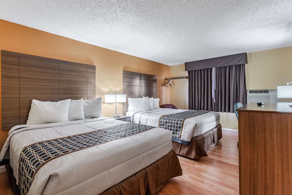 rodeway inn farmington