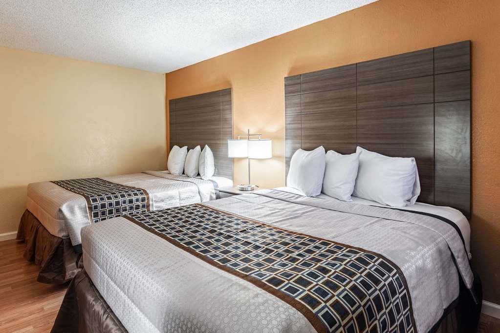 rodeway inn farmington