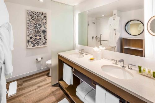 hilton miami dadeland