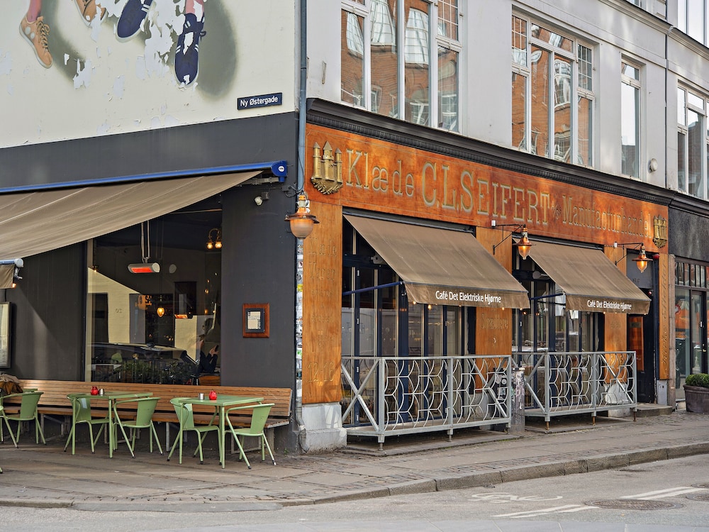 sanders downtown cph cozy 2 bdr apt near tivoli