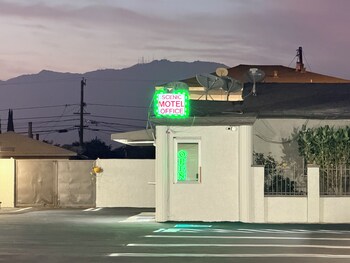 scenic motel
