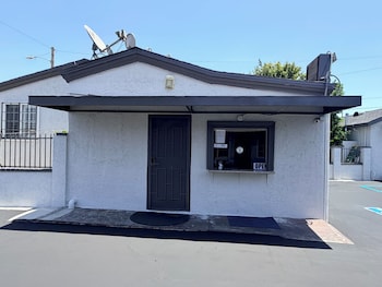 scenic motel