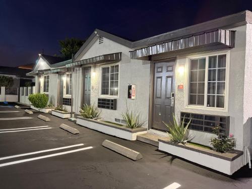 scenic motel