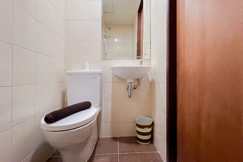 scenic studio apartment at vida view makassar