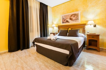 Hotel Carlos I Toledo,Illescas>>Humanes De Madrid,3 star