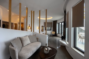 secret path luxury villas