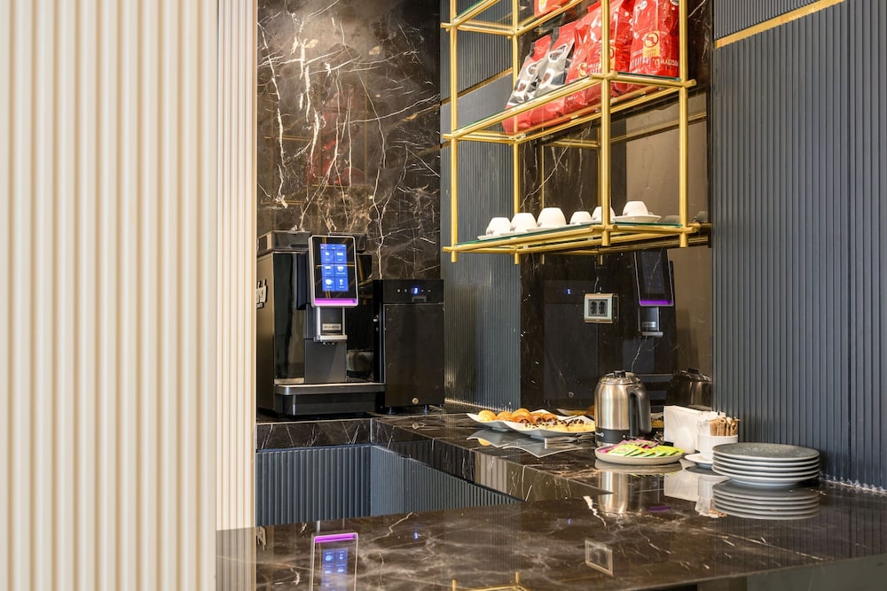 four points express by sheraton istanbul taksim square