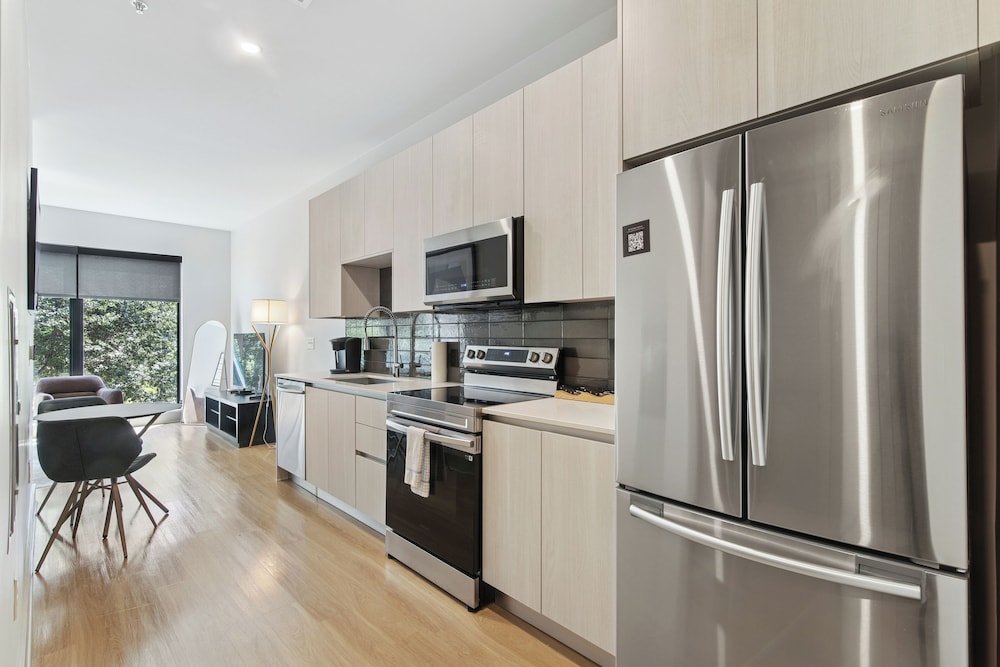 sentral west midtown at star metals