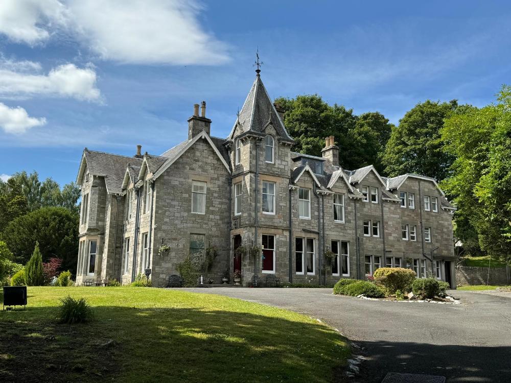 wellwood manor guest house