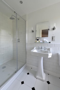 wellwood manor guest house