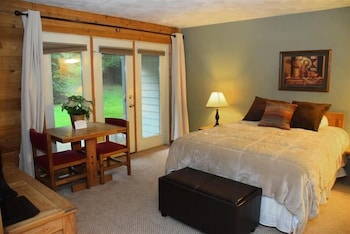 Seven Springs Stoneridge 3 Bedroom + Loft Standard Condo, Walking Distance To Slopes! 3 Condo By Redawning,,3 star