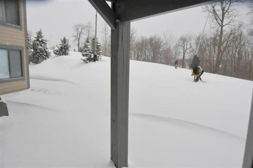 seven springs stoneridge 3 bedroom standard condo with ski in out mountain views condo