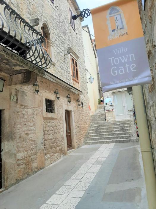 hvar